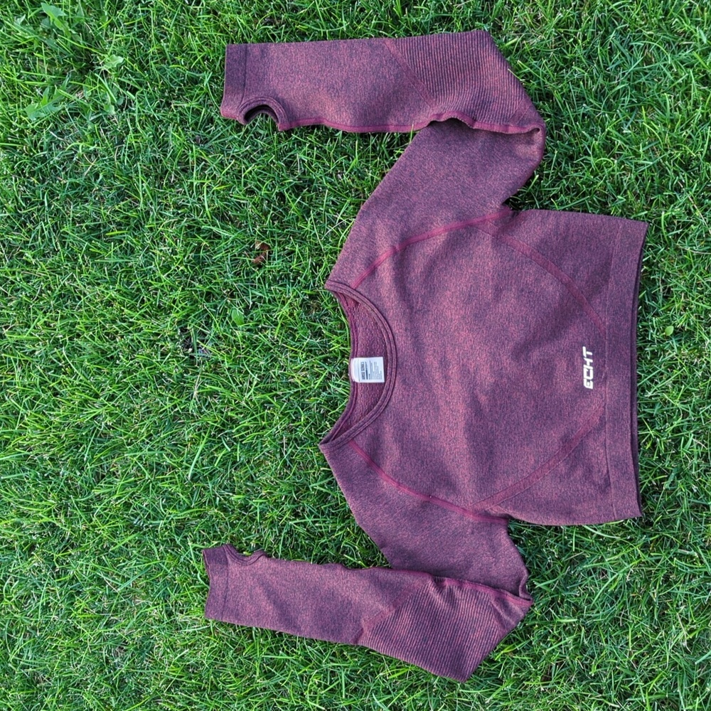 ECHT Women's Maroon Long Sleeve Crop Top